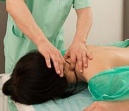Massage with cervical osteochondrosis
